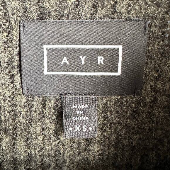 AYR The Fluffito Merino Wool Ribbed Knit Half Zip Sweater Pesto Green - Picture 7 of 8